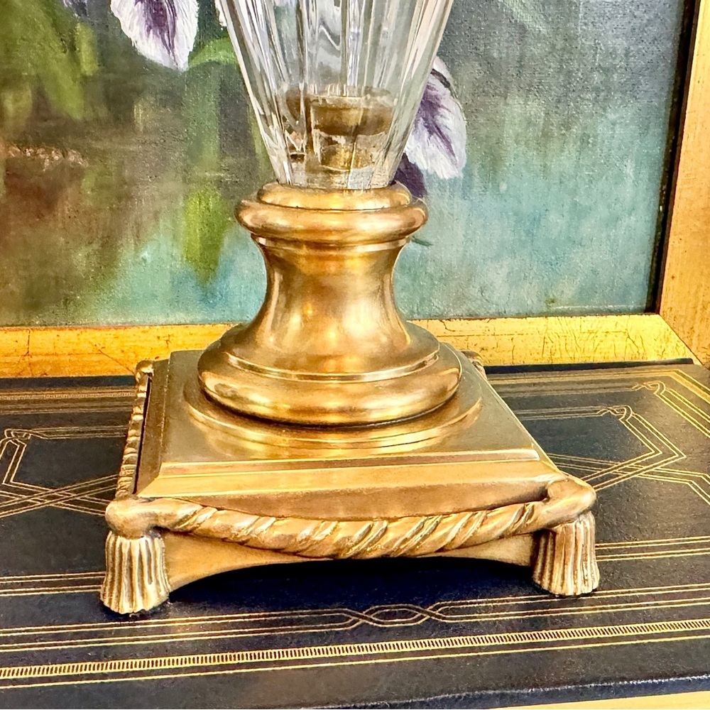French Neoclassical Ormolu-Mounted Cut-Crystal Baccarat Style Vase, 19th Century - Picture 6 of 12